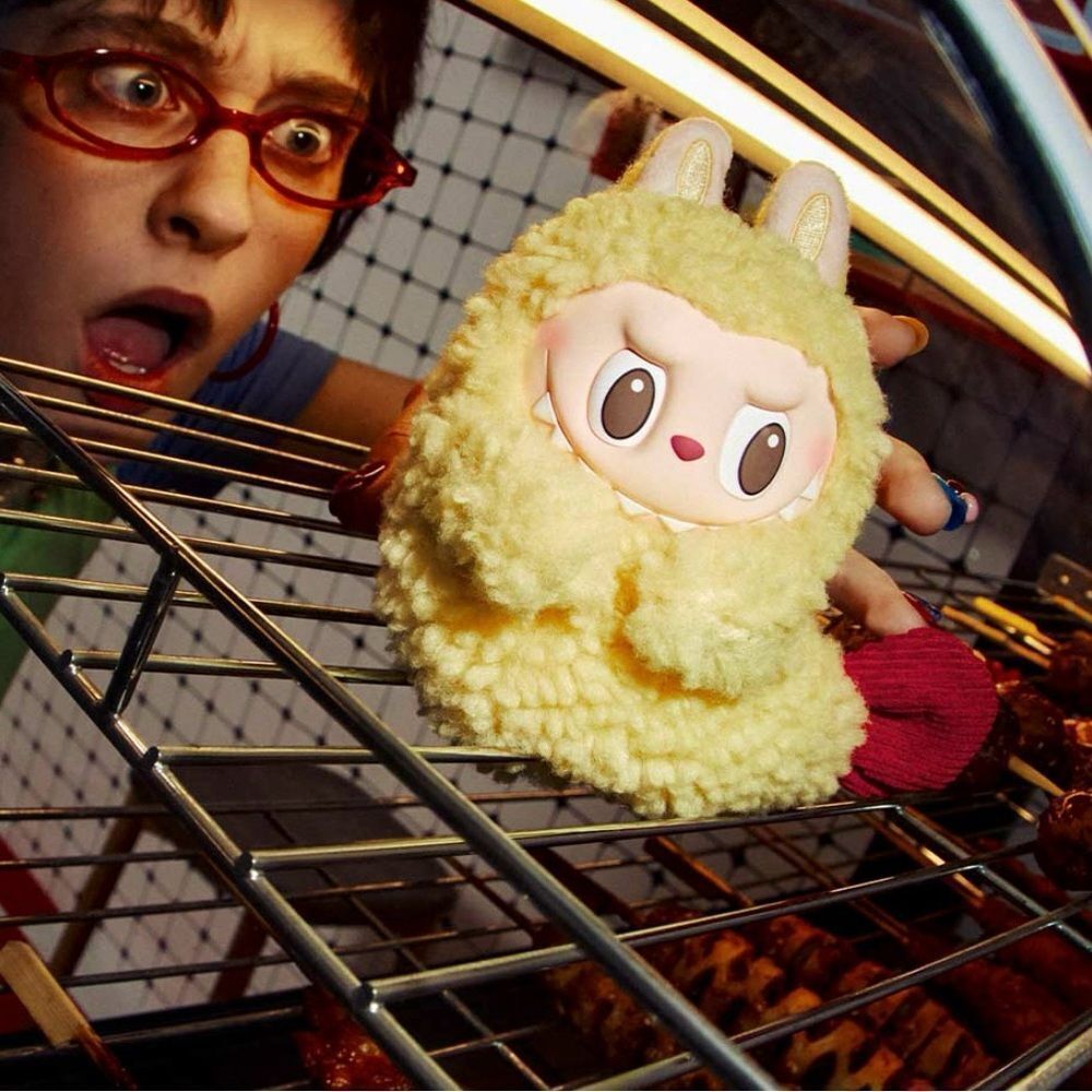 LABUBU Wacky Mart Fried Shrimp AIR POD CASE - Picture 2 of 7